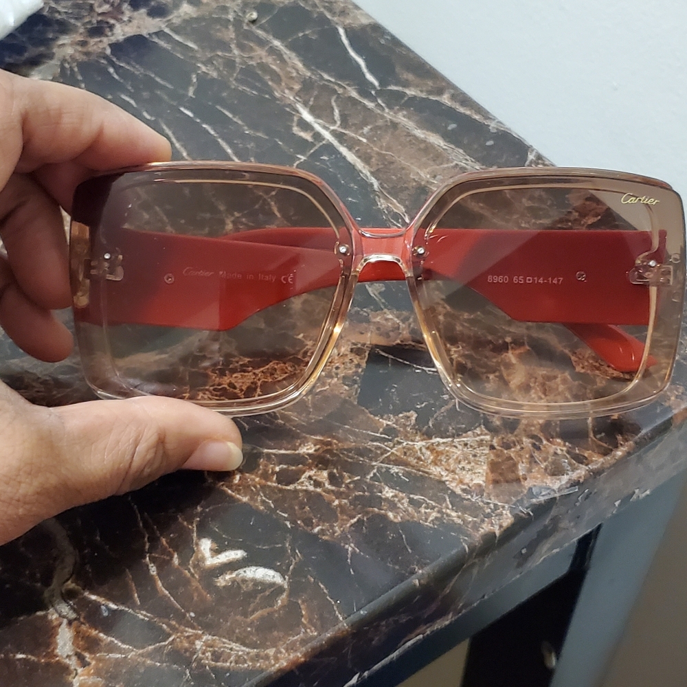 Mens/women's sunglasses